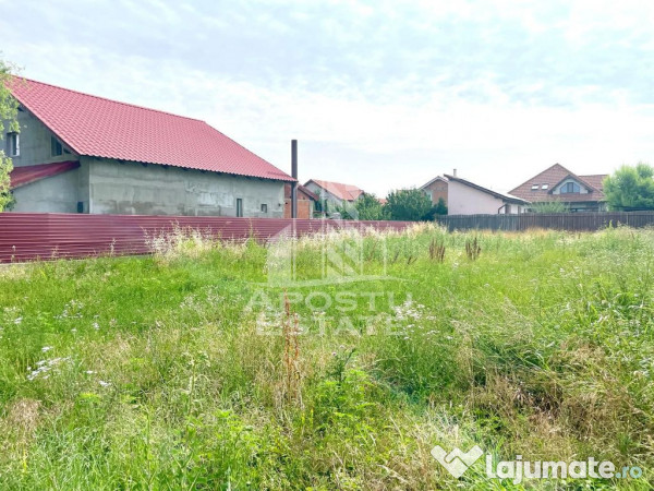 Teren intravilan, zona de vile, in Livada