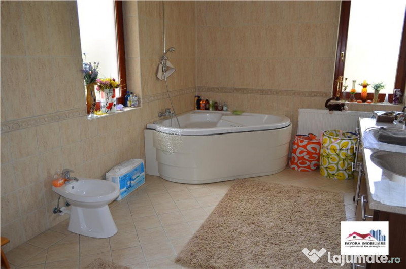 Casa Superba de Mobilata Lux in Sangeorgiu de Mures 