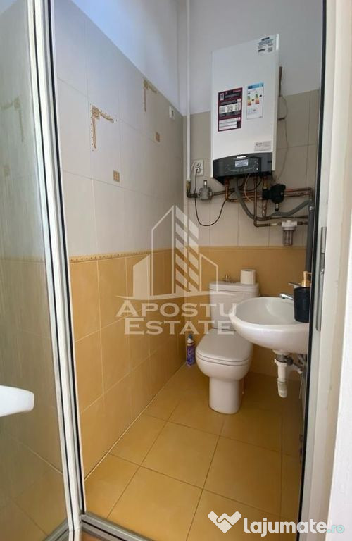 Casa cu 3 camere, centrala proprie, SAD 