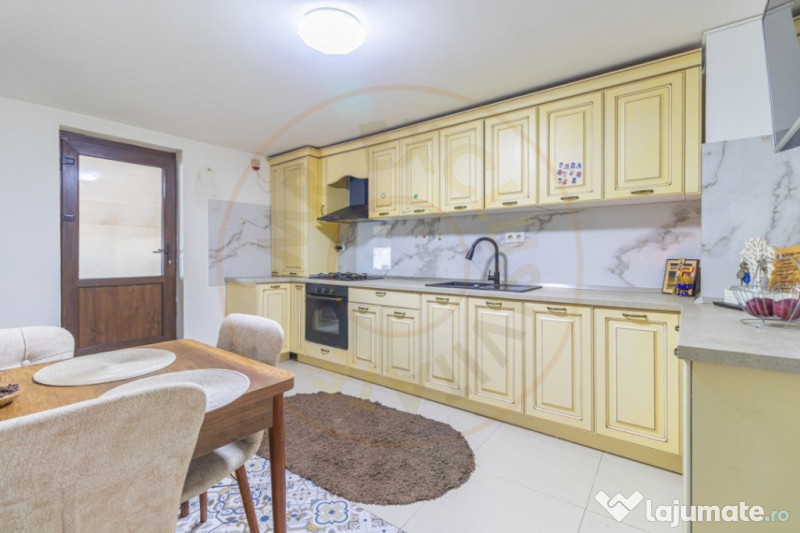 Casa 5 camere Domnesti-Teghes 