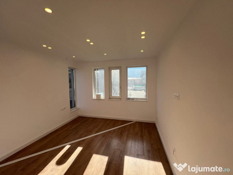 Duplex finisat, zona Terra 