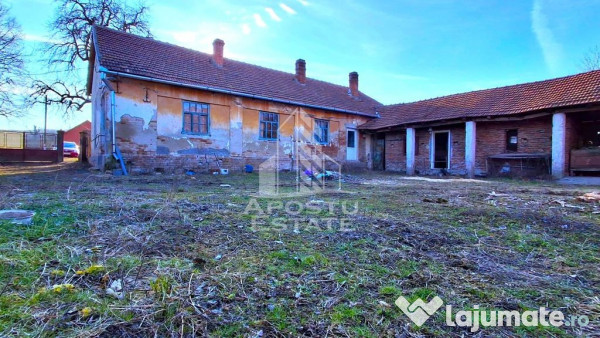 Casa de caramida in Tela si Teren Generos de 4320 mp 