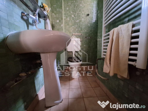 Apartament 4 camere, 180 mp construiti, zona Ultracentrala 