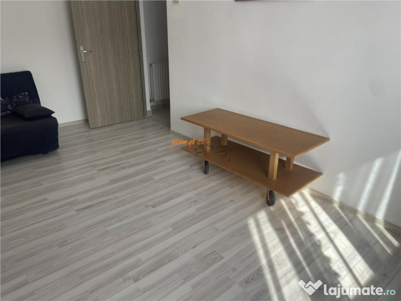Garsoniera de inchiriat , cartier Sud , decomandata 37 mp ,