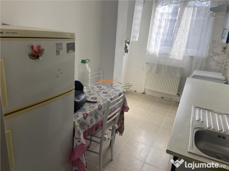 Garsoniera de inchiriat , cartier Sud , decomandata 37 mp ,