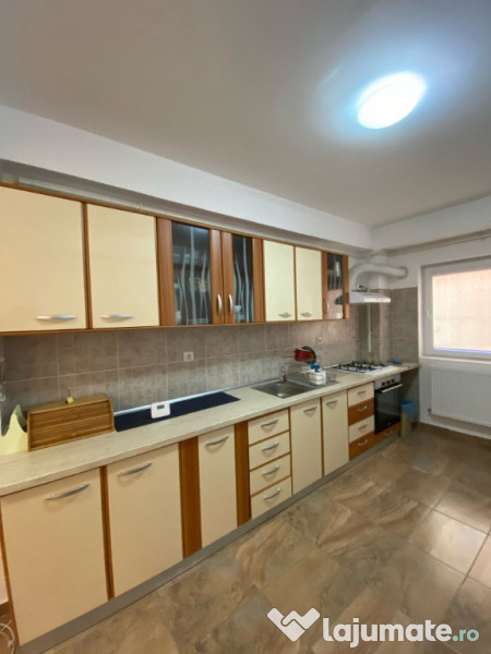 Apartament de 67mp/2 camere/parcare/zona LIDL Floresti 