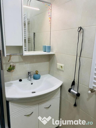 Va oferim spre inchiriere un apartament cu 2 camere 