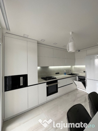 Se inchiriaza apartament in Centrul Istoric 