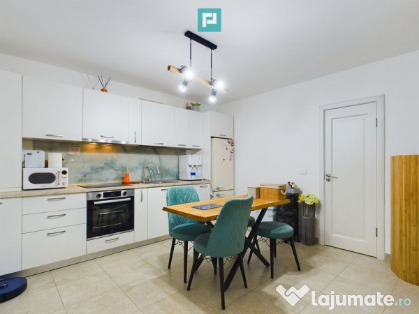 Apartament cu 2 camere la curte , renovat recent 