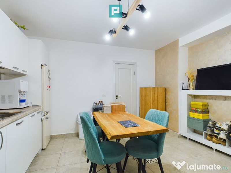 Apartament cu 2 camere la curte , renovat recent 