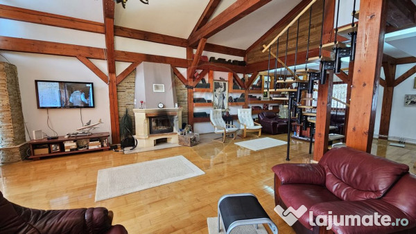 Vilă de lux cu 4 camere de vânzare în Câmpulung Moldo... 