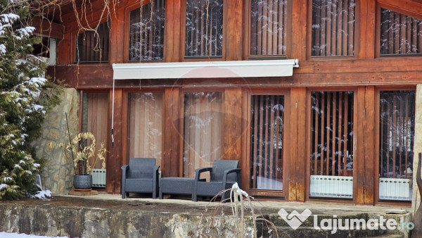 Vilă de lux cu 4 camere de vânzare în Câmpulung Moldo... 