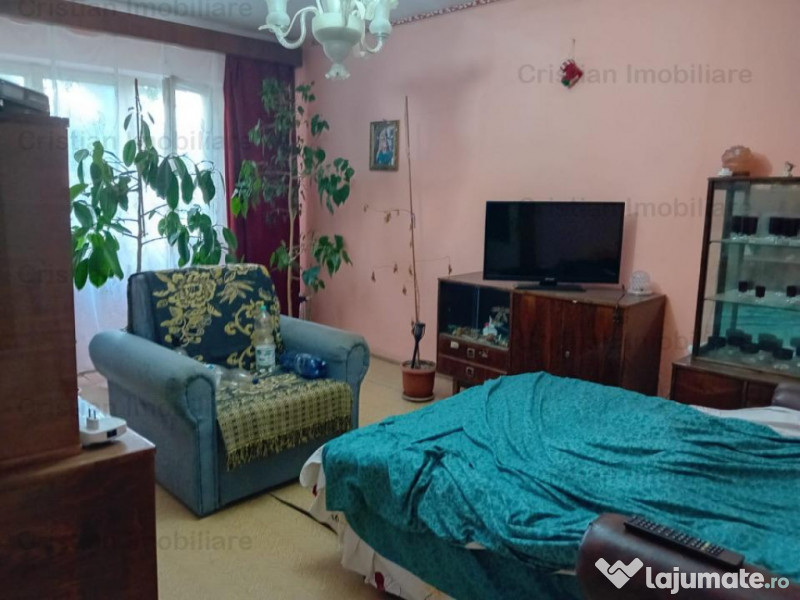 Etaj 2 Confort 1 Decomandat 2 camere 50mp Viziru 3