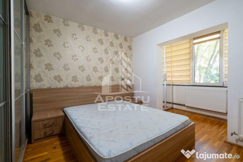 Apartament cu 3 camere, decomandat, 2 bai si 2 balcoane, ...