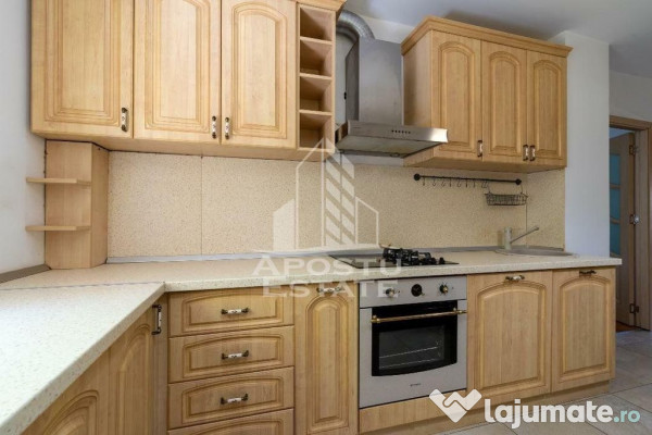 Apartament cu 3 camere, decomandat, 2 bai si 2 balcoane, ...