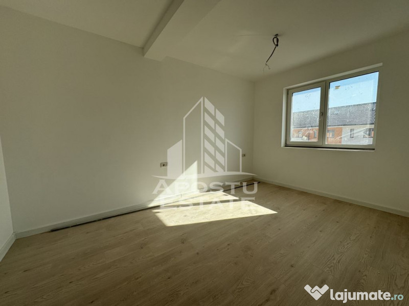 Penthouse cu scara interioara deosebita, 3 camere si 2 ba...