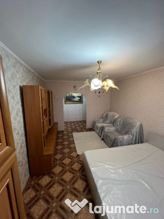 De inchiriat 2 camere in zona Zizin