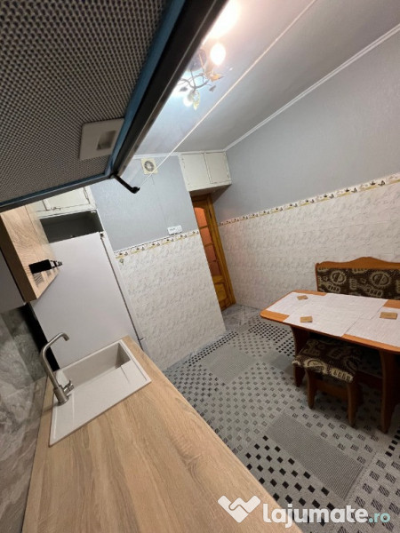 De inchiriat 2 camere in zona Zizin