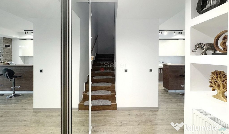 Terase generoase cu vederea spre padure 