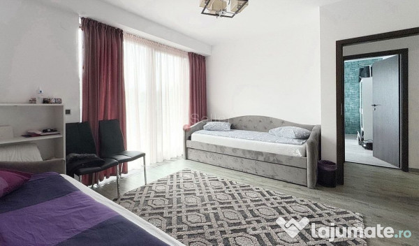 Terase generoase cu vederea spre padure 