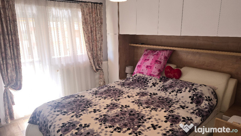 Vand apartament 2 camere decomandat in Deva, 22 Decembrie, mobilat