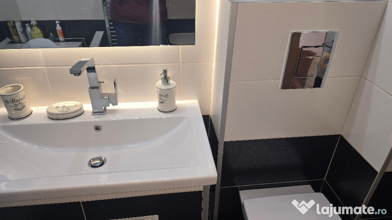 Vand apartament 2 camere decomandat in Deva, 22 Decembrie, mobilat