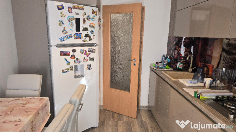 Vand apartament 2 camere decomandat in Deva, 22 Decembrie, mobilat