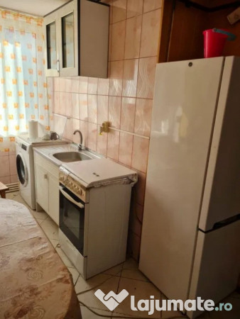 Apartament cu 3 camere in Micro 19