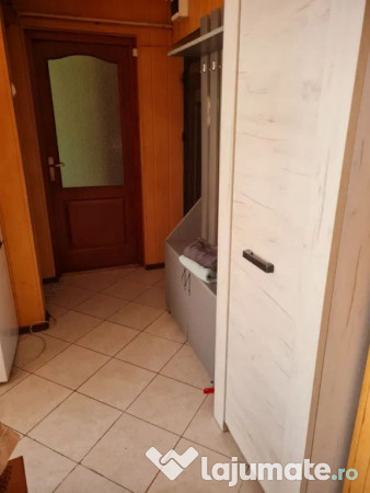 Apartament cu 3 camere in Micro 19