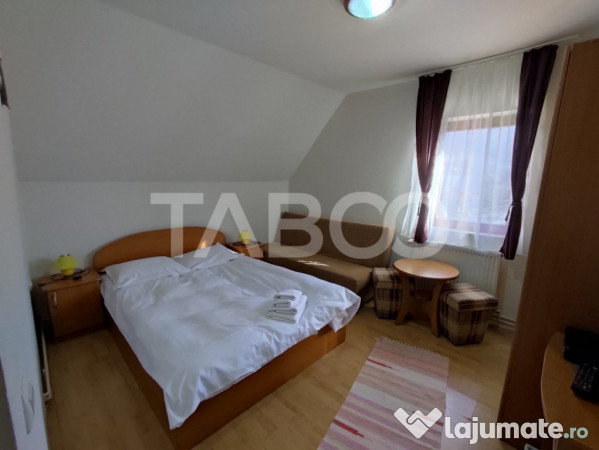 EXCLUSIVITATE - Casa 9 camere 615 mpu 9 bai 3600 mp teren in 