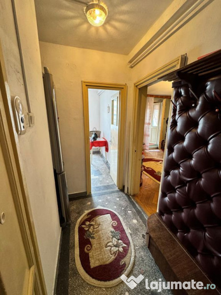 Apartament 2 camere semi-decomandat CENTRAL