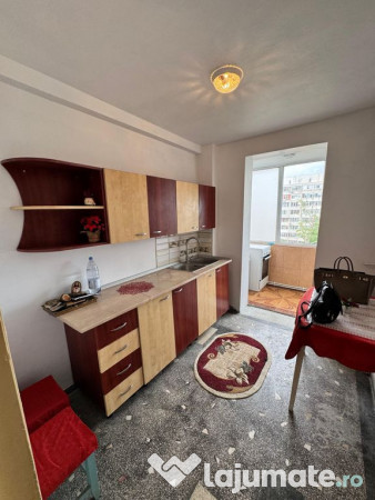 Apartament 2 camere semi-decomandat CENTRAL