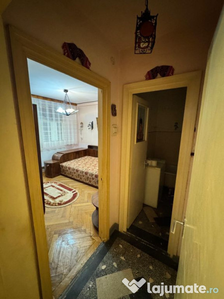 Apartament 2 camere semi-decomandat CENTRAL