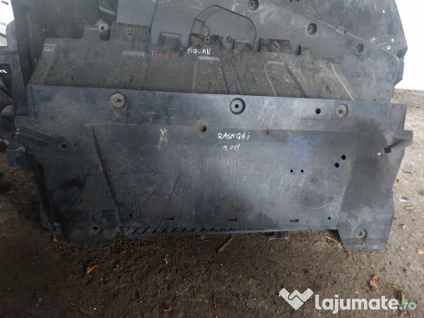 Scut motor metalic Nissan Qashqai 2011