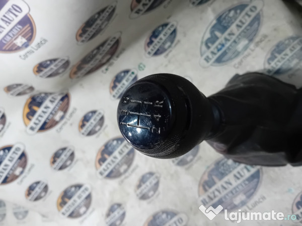 Nuca schimbator 5+1 trepte Dacia Duster 2019