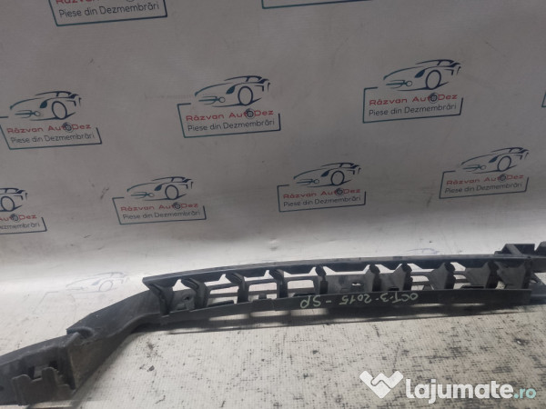 Suport central dreapta bara spate Skoda Octavia 3 2015