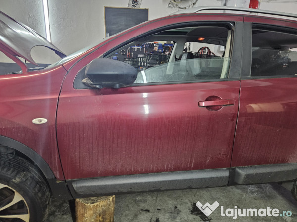 Usa stanga fata Nissan Qashqai 2012