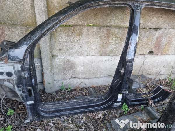 Prag stanga tabla Volkswagen Tiguan 2010