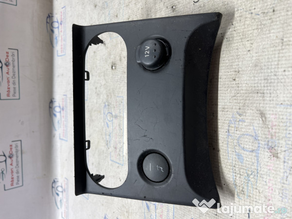 Rama casetofon Nissan Qashqai 2008