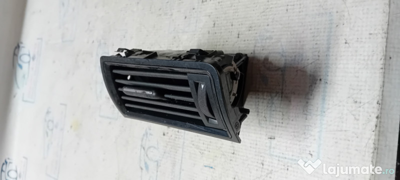 Grila ventilatie stanga Skoda RAPID 2015