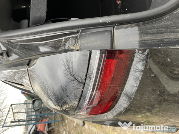 Stop stanga aripa Renault Megane 5 2024