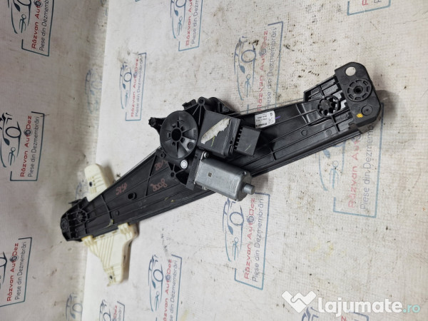 Macara geam stanga spate Peugeot 3008 1.2 Benzina 2017