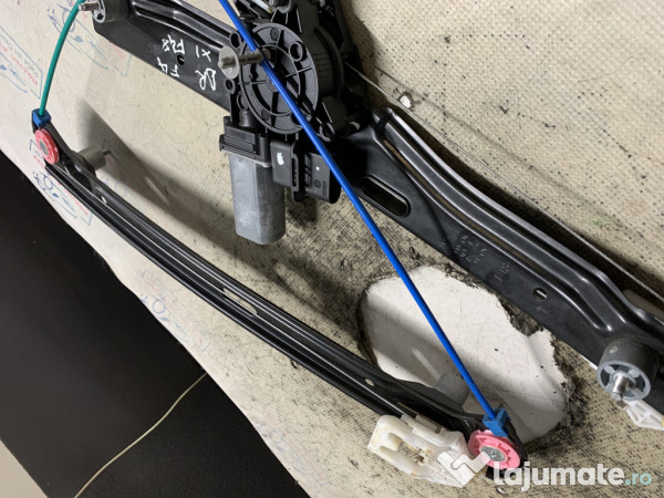 Macara geam dreapta fata BMW X1 F48 - Motorina 2016