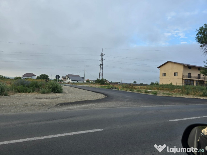 Teren de vanzare in Lazu 