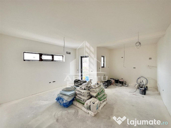 Jumatate de duplex cu 3 camere Sanandrei 