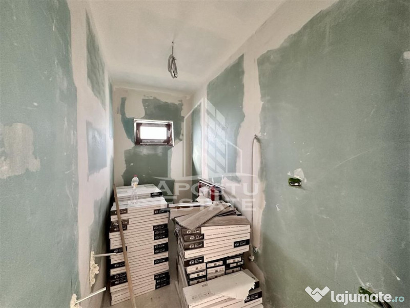 Jumatate de duplex cu 3 camere Sanandrei 