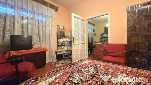 Casa individuala 3 camere, teren 678 mp Parneava 