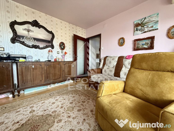 Apartament cu 3 camere, 2 bai, zona Dambovita 