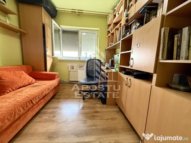 Apartament cu 3 camere, 2 bai, zona Dambovita 