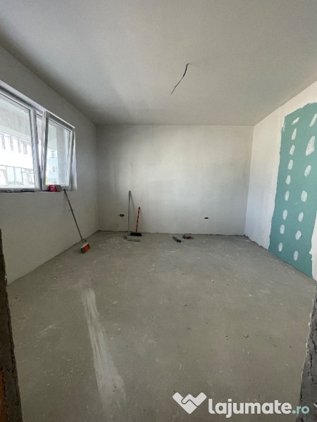 Apartament cu 3 camere, Sos. Alexandriei 